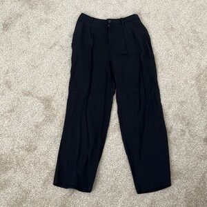Loft size 6 trousers. New with tags.